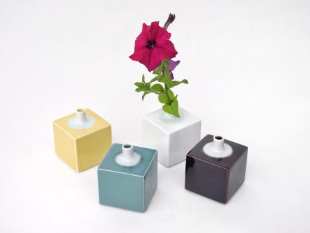 Hakusan Square Vase For Discount