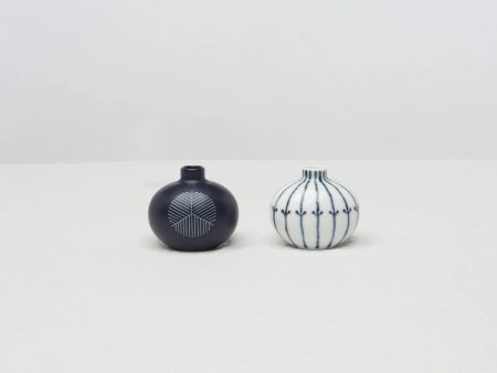 Hakusan Cocoon Vase on Sale